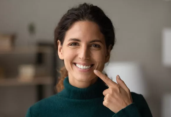 Woman with healthy gums